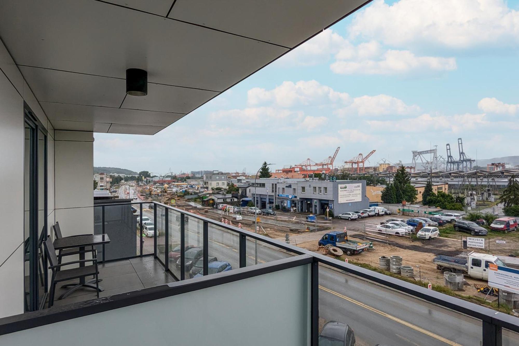 Apartport Wyjatkowe Apartamenty Z Widokiem Na Port W Gdyni By Noclegi Renters Gdynia Esterno foto